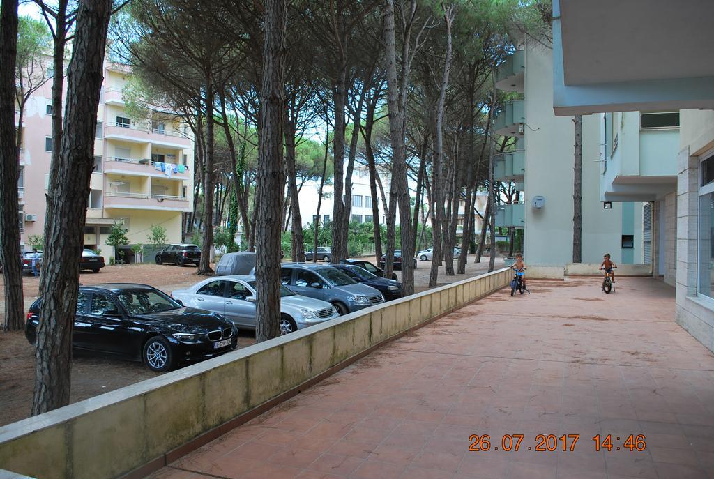 Apartment Arbi's Pool View Golem (Tirana)